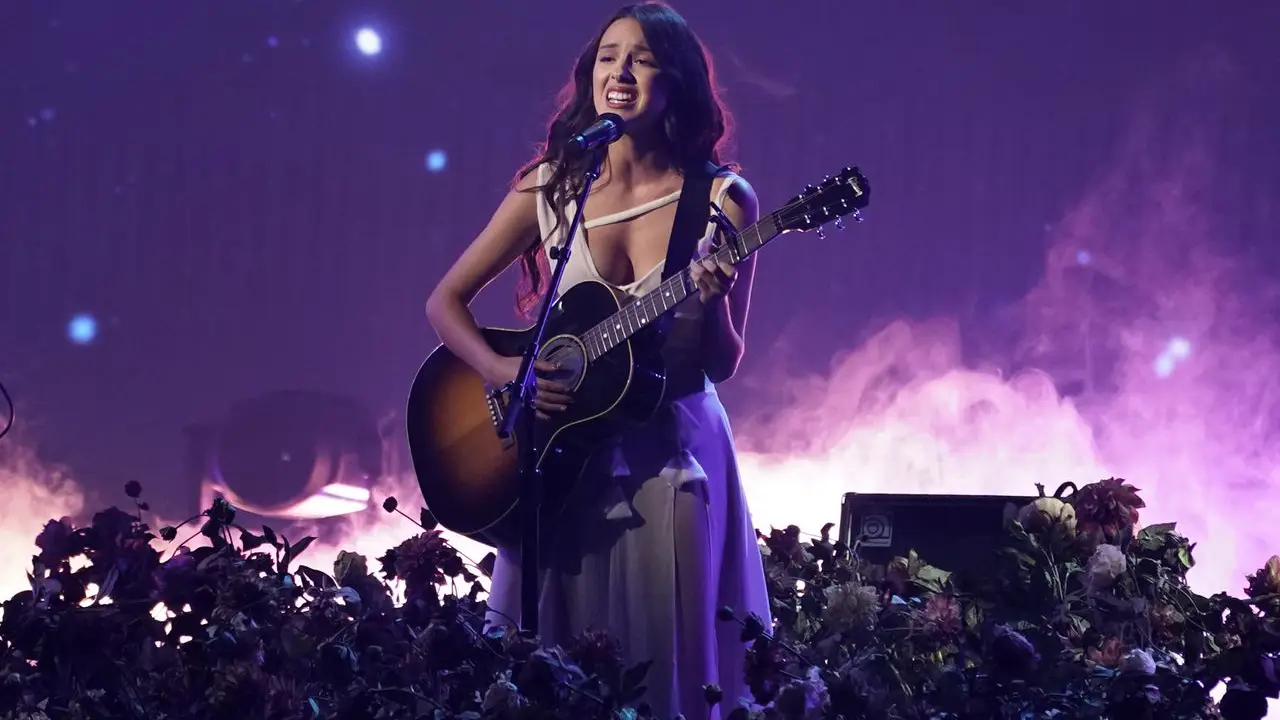 Olivia Rodrigo Singing